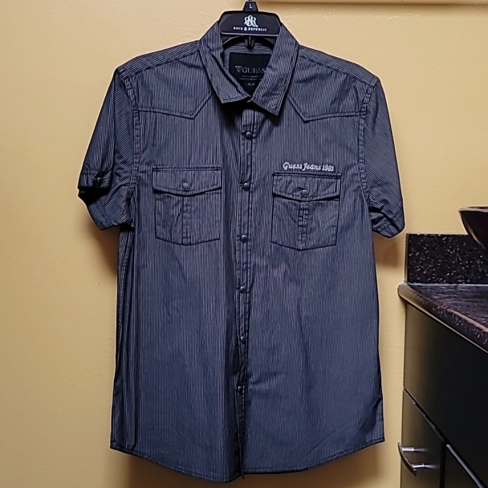 NWT Guess shirt